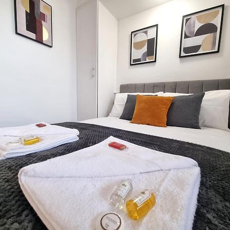 Cosy Apartment Nearby Train Station! Watford  Exterior foto